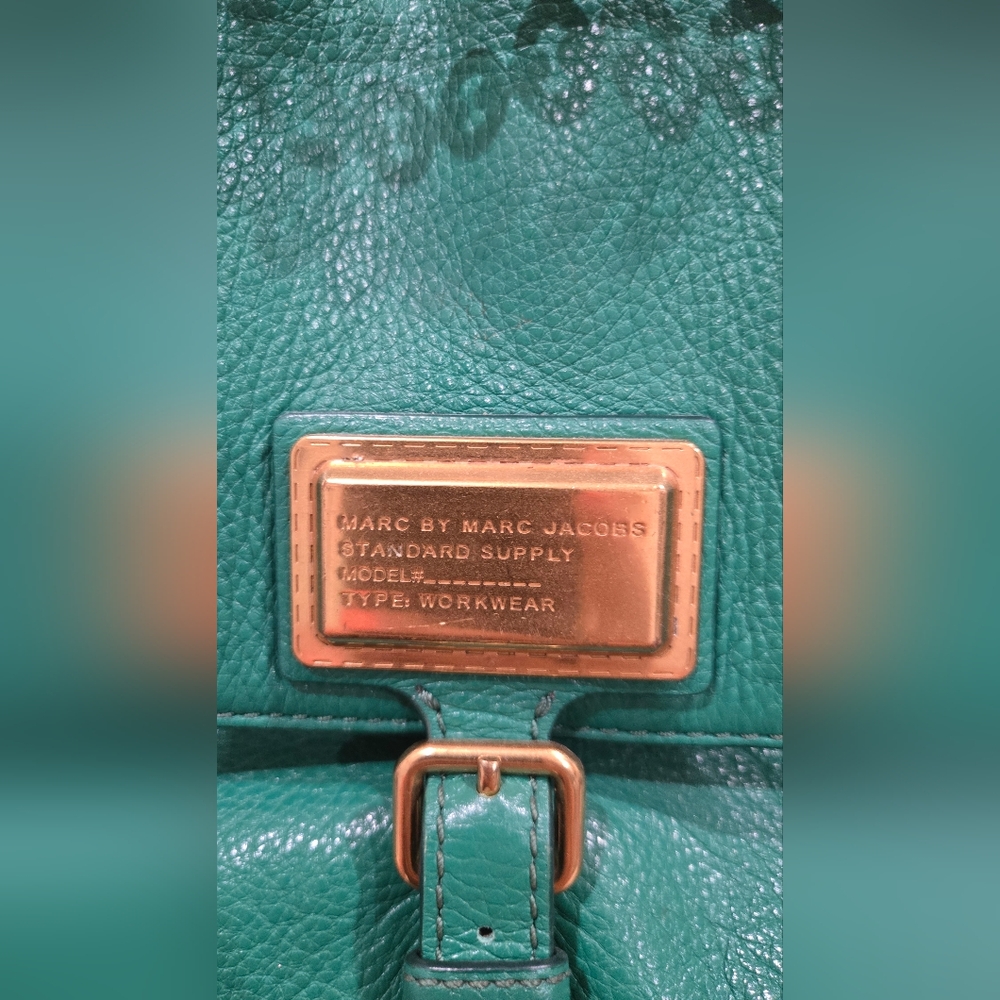 Marc By Marc Jacobs Green Leather Shoulder Bag with Gold Chain - Picture 2 of 10